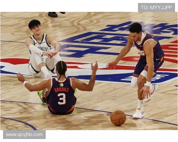 NBA中国赛首场:布克精彩表现助太阳力克篮网全场集锦 NBA中国赛首场:布克精彩表现助太阳力克篮网全场集锦